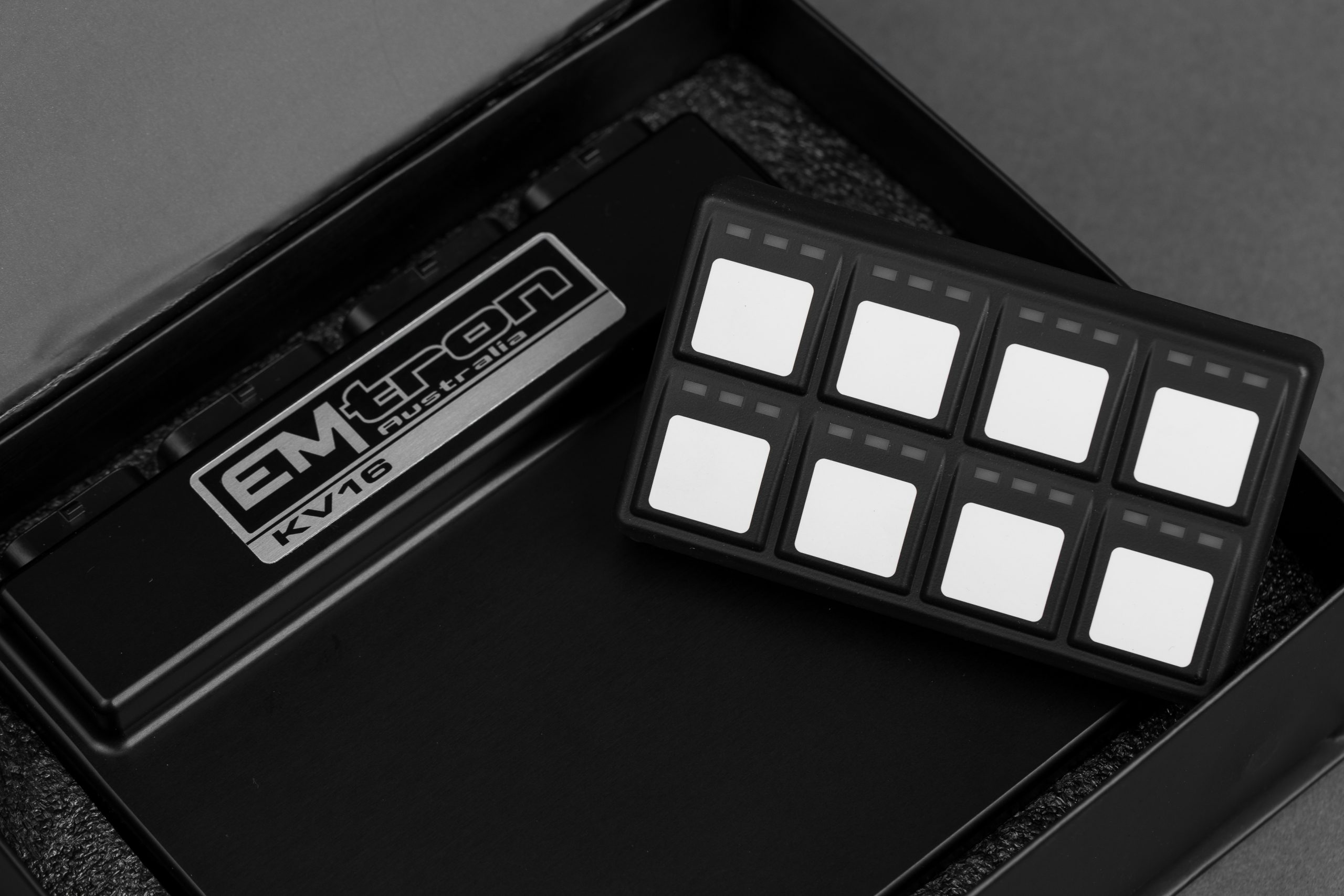 KV16 with 8 Button Keypad